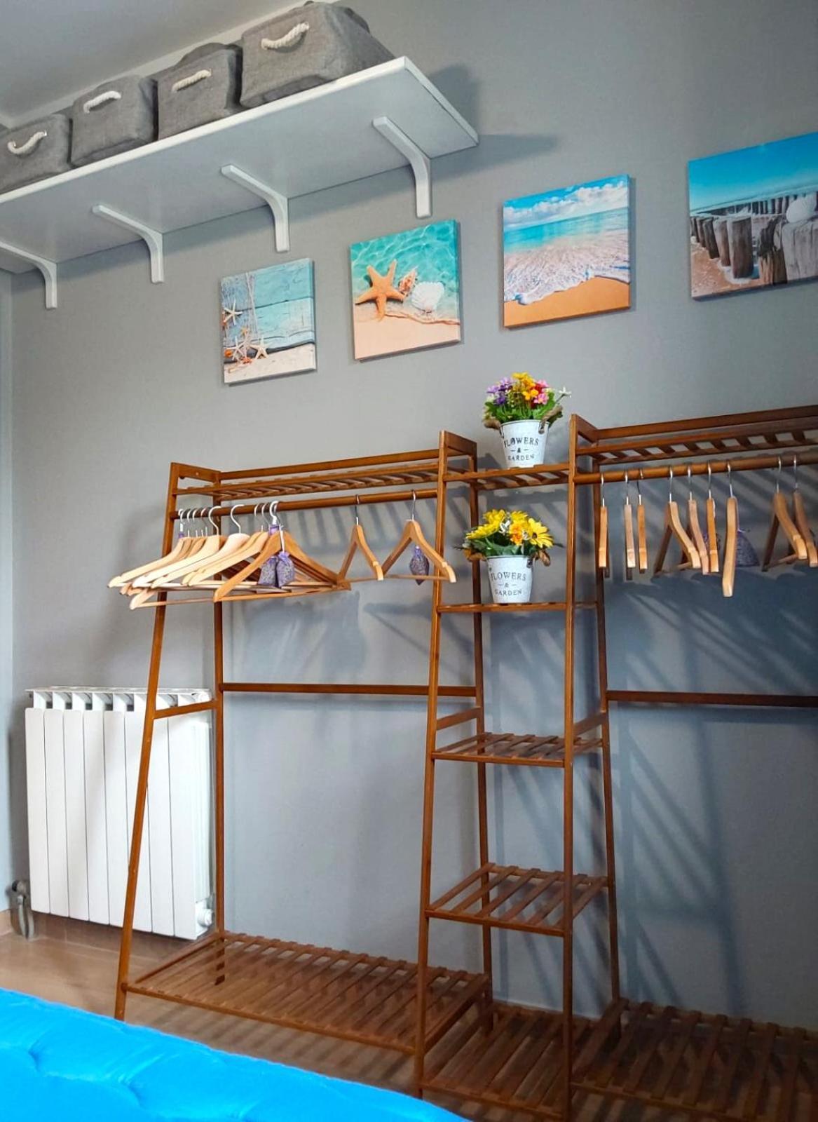 La Dolce Vita - Apartment With Shared Pool And Large Terrace Lido delle Nazioni Bagian luar foto