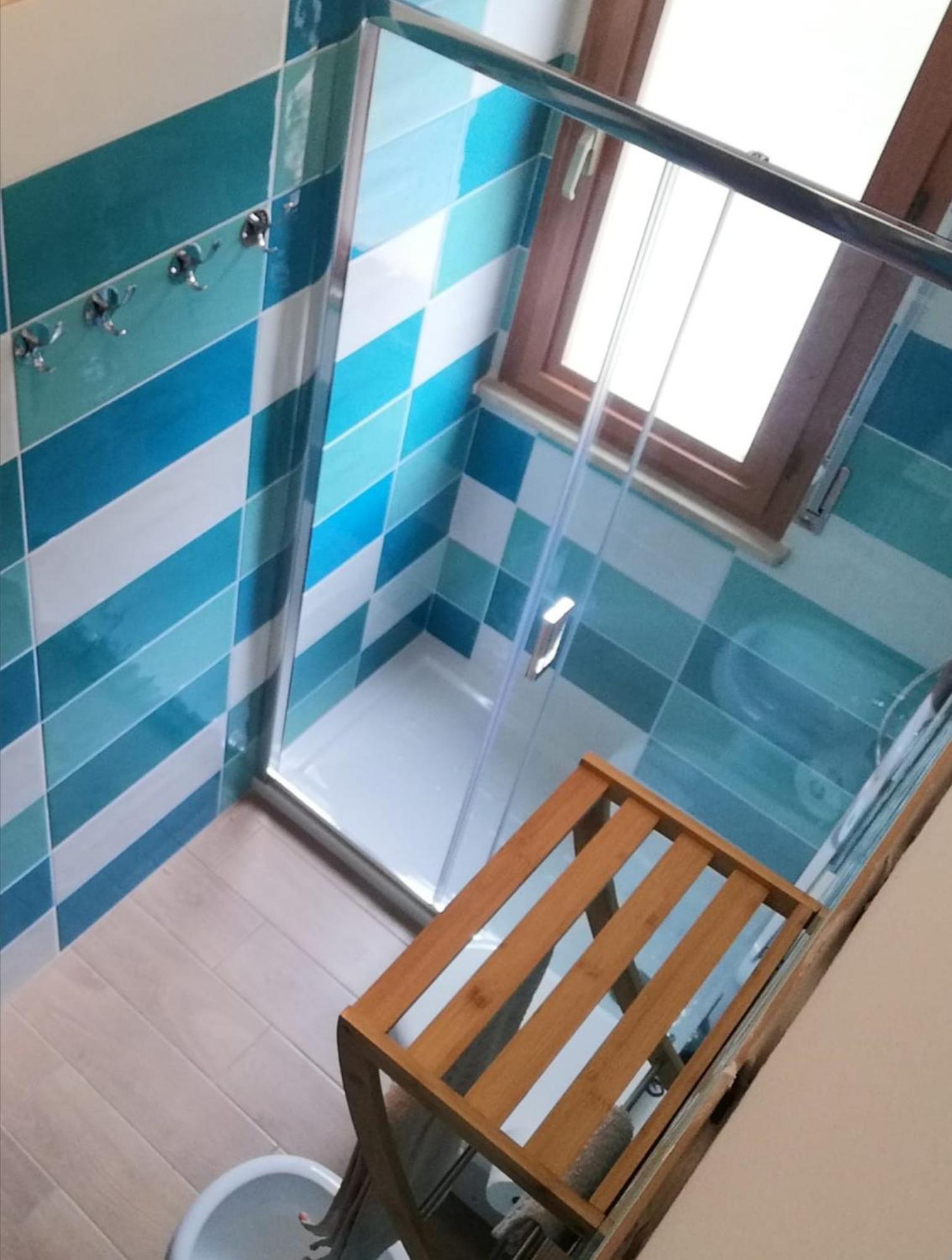La Dolce Vita - Apartment With Shared Pool And Large Terrace Lido delle Nazioni Bagian luar foto